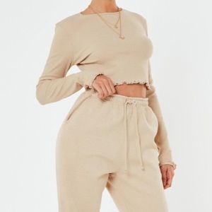 missguided “tall stone rib lettuce hem crop top”